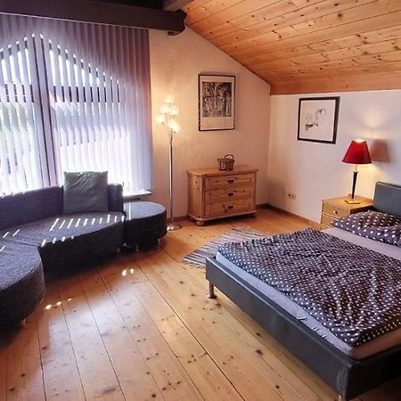 Ferienzimmer / Monteurzimmer Ноймаркт ам Валерзее Екстериор снимка