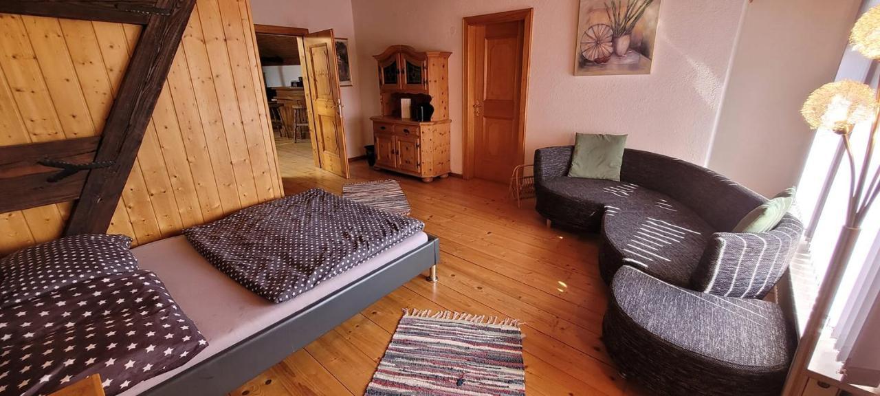 Ferienzimmer / Monteurzimmer Ноймаркт ам Валерзее Екстериор снимка